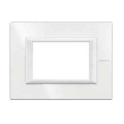 Рамка 3М Rectangular White (HD) - bticino Axolute HA4803HD
