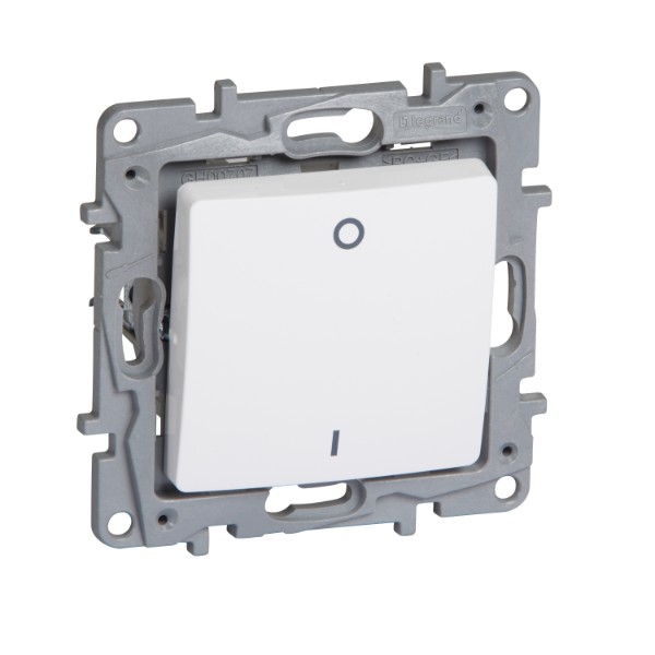 Ключ двуполюсен 16А Бял - Legrand Niloe 764517