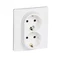 Контакт шуко двоен с рамка 2P+E 16A Бял - Legrand Niloe 764534