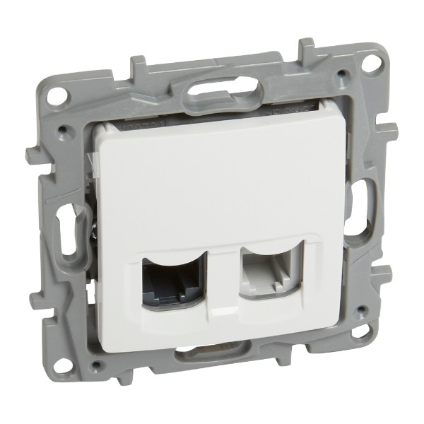 Розетка комбинирана RJ11+RJ45 Cat. 5e UTP Бял - Legrand Niloe 764570