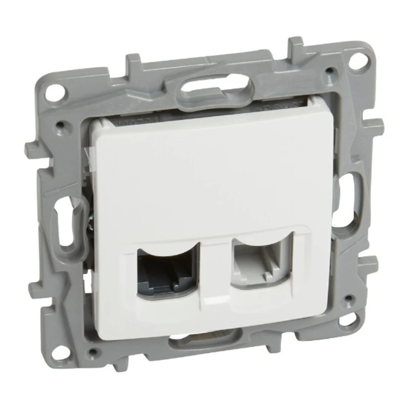 Розетка комбинирана RJ11+RJ45 Cat. 5e UTP Бял - Legrand Niloe 764570