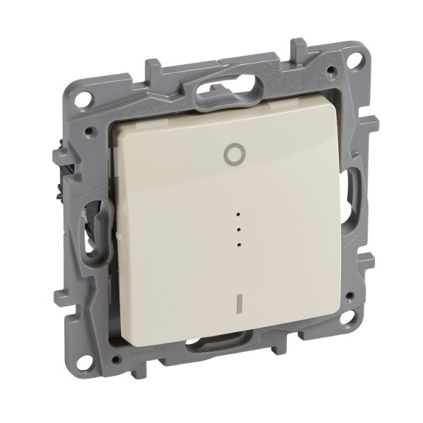Ключ двуполюсен 10А с LED индикатор Крем - Legrand Niloe 664618