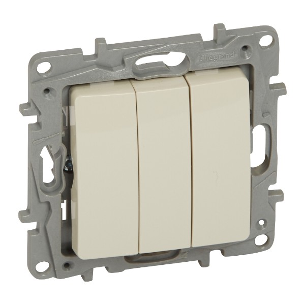 Ключ троен 10A  Крем - Legrand Niloe 764603