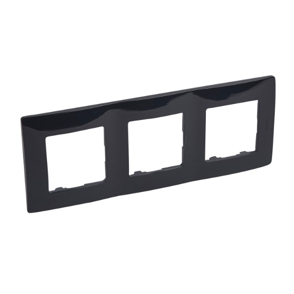 Рамка 3x Черен - Legrand Niloe 397053