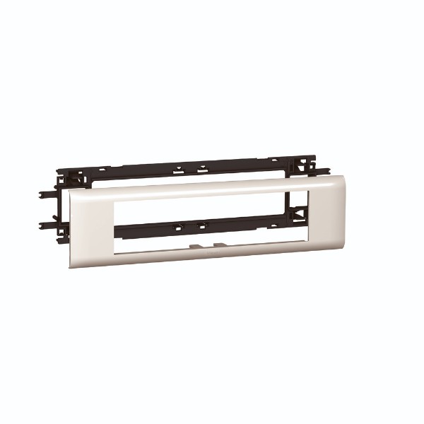 Клип рамка за канал 4х М45 - Legrand DLP 10958