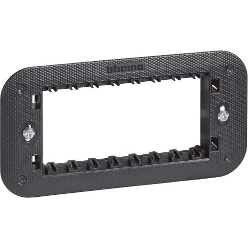 Монтажна рамка 4М - bticino Living Now K4704