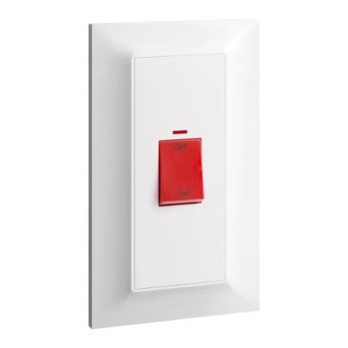 Двуполюсен ключ за бойлер 45A 86х146 с индикатор Бял - Legrand Belanko S 617677