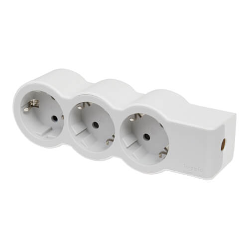 Разклонител 3x 2P+E Шуко, без кабел, цвят Бял, Standart - Legrand Standart 694573