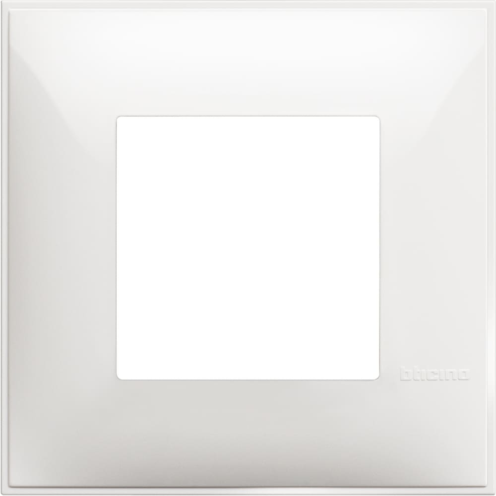 Рамка 1х 2M Бял /блистер/ - bticino Classia R4802RW