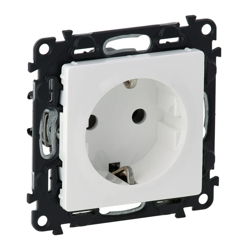 Контакт шуко 2P+E Бял - Legrand Valena Life 753120