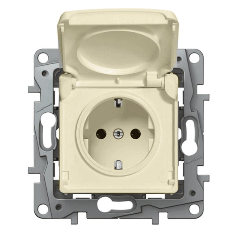 Контакт шуко с капаче и детска защита 2P+E 16A IP44 Крем  - Legrand Niloe 764631