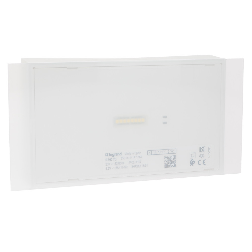 Авариен / евакуационен осветител 350lm 1h IP42 IK07 NM AT 202x104x40mm - Legrand X-light 180 660155