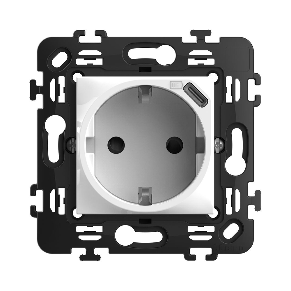 Контакт Шуко 16А с USB тип C 1.5А 7.5W 2M Бял /блистер/ - bticino Classia RW4141USB