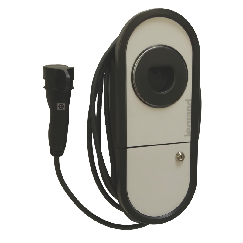 Трифазна зарядна станция 11 kW, 3P 16A, с кабел 5m и конектор Type 2 + RCBO, IP54 IK11 - Legrand Green'up One 57015