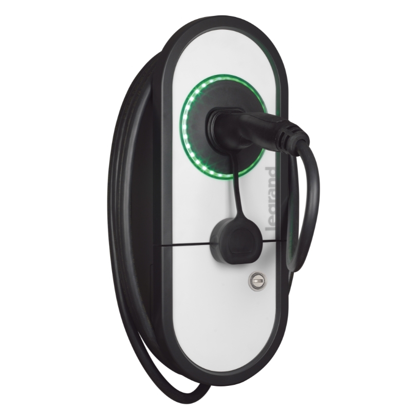 Трифазна зарядна станция 22.1 kW, 3P 32A, с кабел 5m и конектор Type 2 + RCBO, IP54 IK11 - Legrand Green'up One 57017