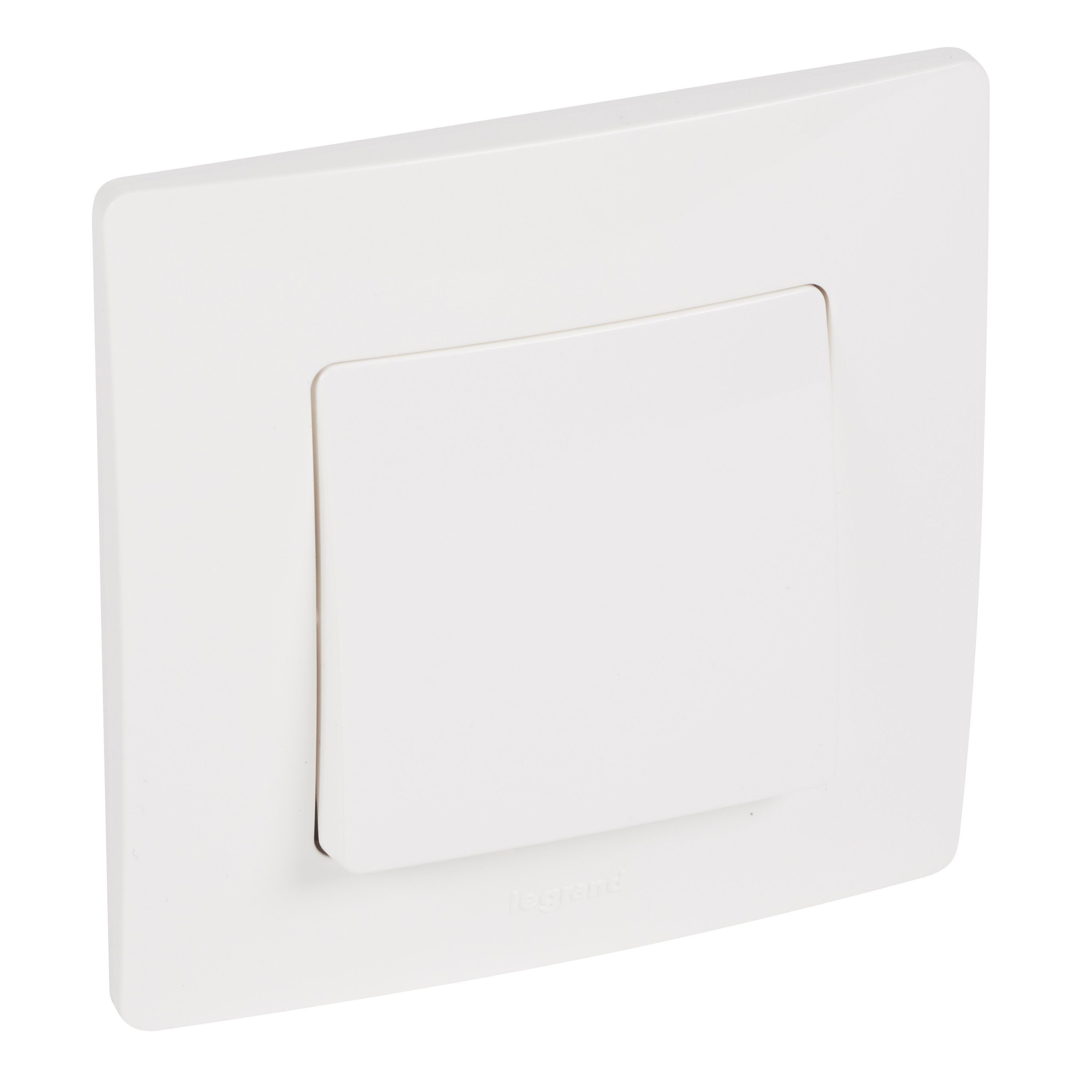 Бутон еднополюсен с рамка 6A 250V Бял /блистер/ - Legrand Niloe 396428