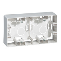 Конзола 2x2M за открит монтаж IP21 Бял - Legrand Niloe 664799