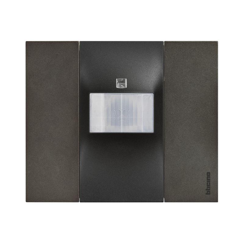 Ключ с infrared сензор за движение PIR 105° обхват 6m и h=1.2m LED ≤ 50W 2M  - bticino Living Now K4432